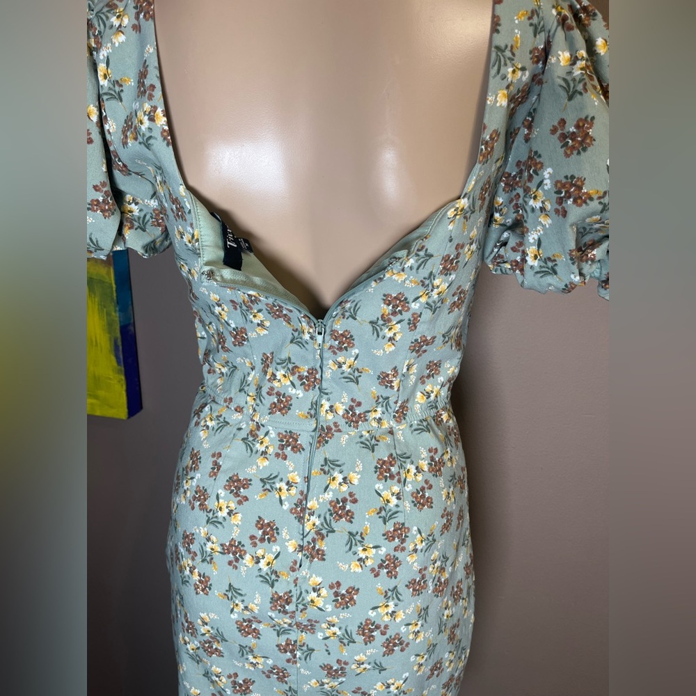Trixxi Women’s Dress Size M Sage Green Floral Puff Sleeve - Picture 10 of 17